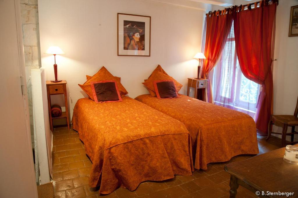 ロシュ La Demeure Saint-Ours Bed & Breakfast 部屋 写真