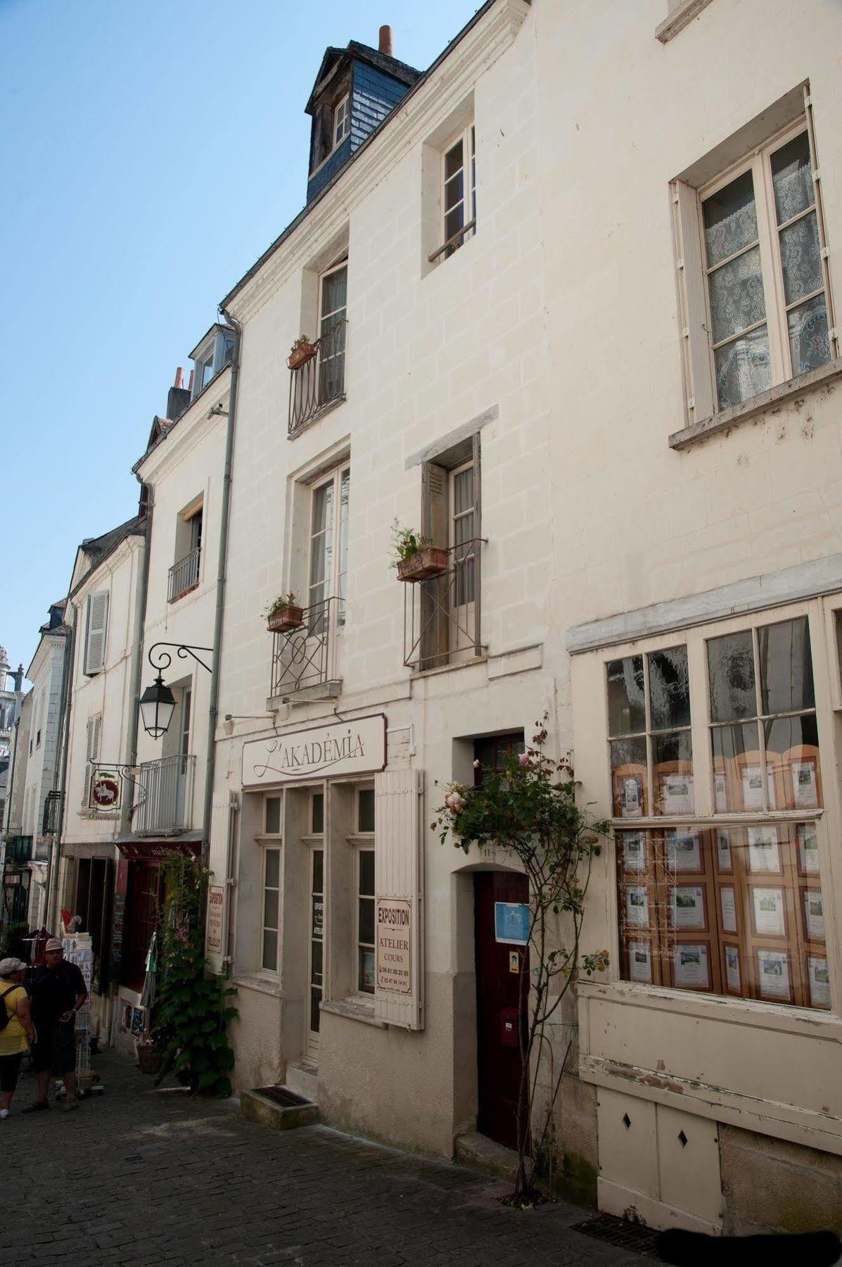 ロシュ La Demeure Saint-Ours Bed & Breakfast エクステリア 写真